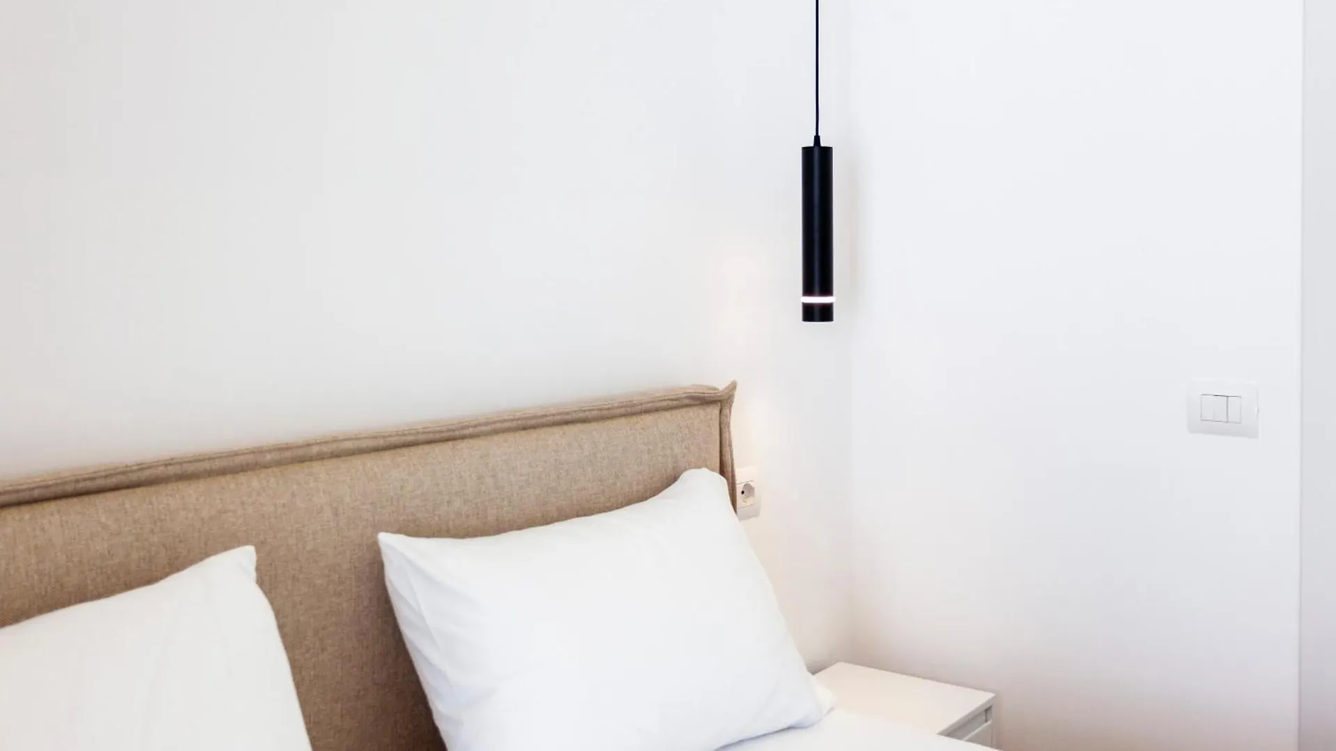 Ionio Rooms Himare